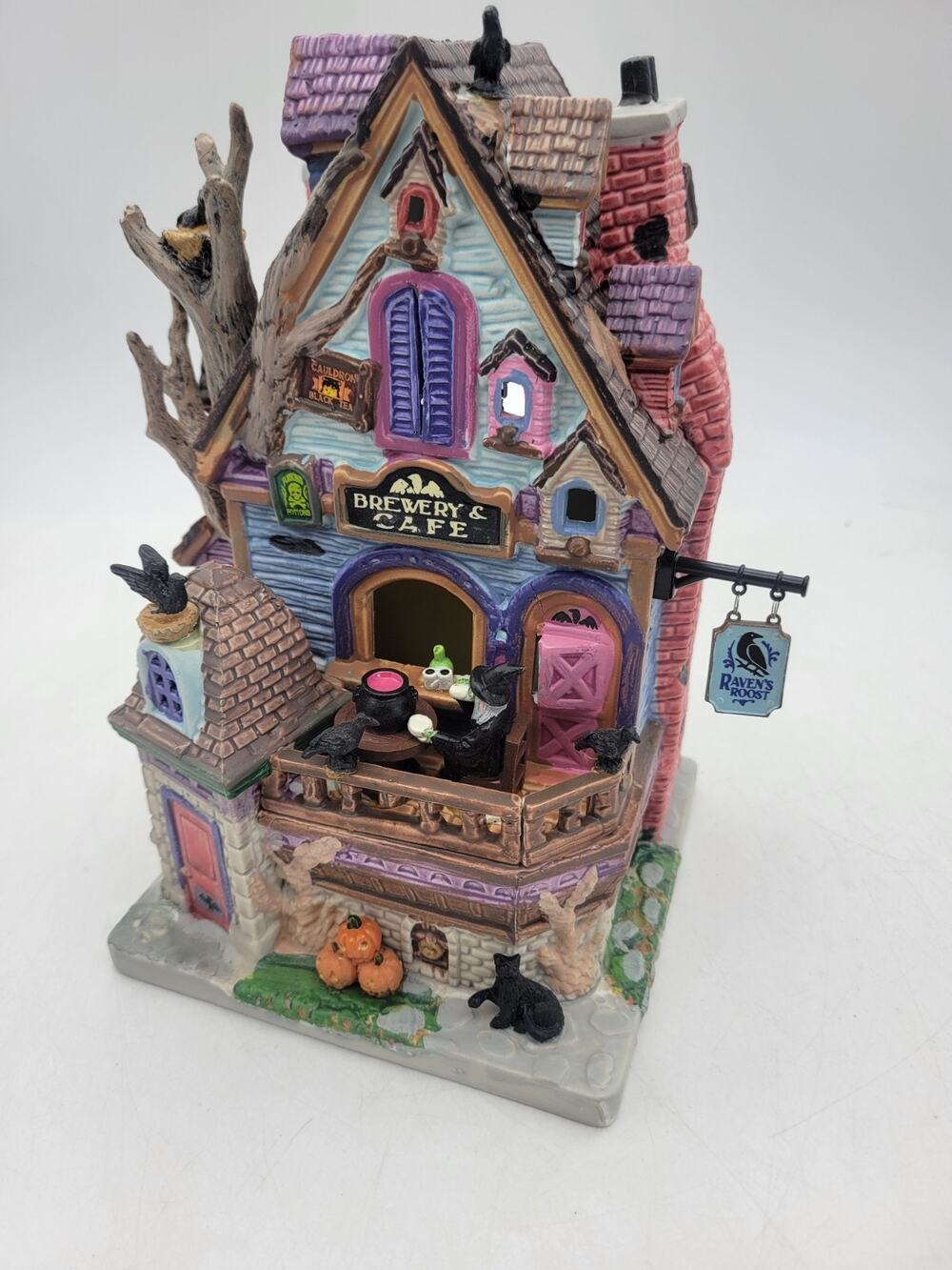 Lemax Spooky Town Raven’s Roost Brewery & Cafe 2019 #95457 Retired DMG / missing